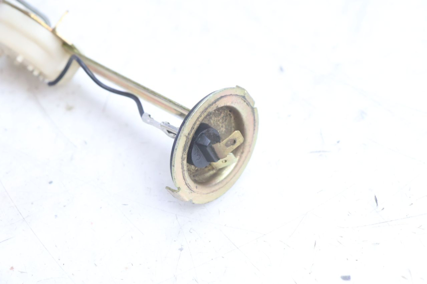 photo de MEDIDOR DE COMBUSTÍVEL DO TANQUE YAMAHA NEO'S NEOS 2T 50 (1998 - 2007) - Detalhe da peça
