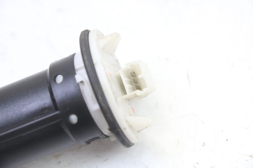 photo de MEDIDOR DE COMBUSTÍVEL DO TANQUE PIAGGIO NRG POWER PUREJET 50 (2018 - 2021) - Detalhe da peça