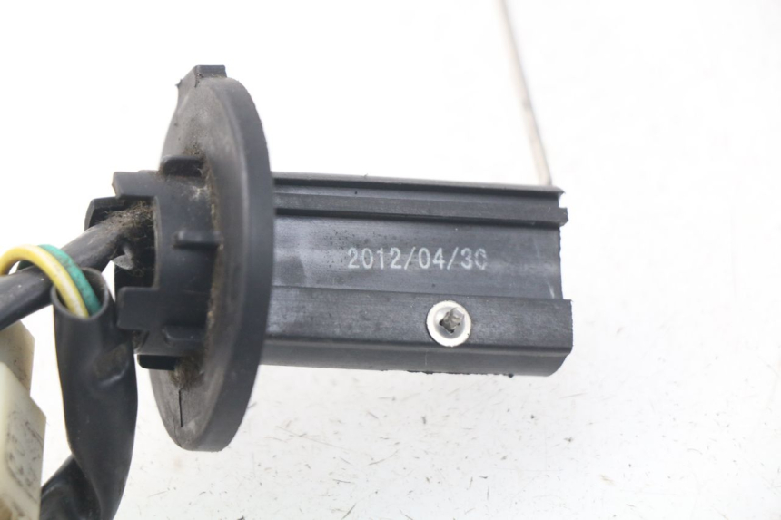 photo de MEDIDOR DE COMBUSTÍVEL DO TANQUE SYM ORBIT 2 4T 50 (2008 - 2017) - Outro ângulo de visão