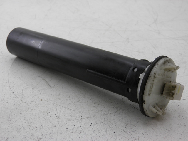 photo de MEDIDOR DE COMBUSTÍVEL DO TANQUE PIAGGIO MP3 RL 125 (2006 - 2014) - Vista principal