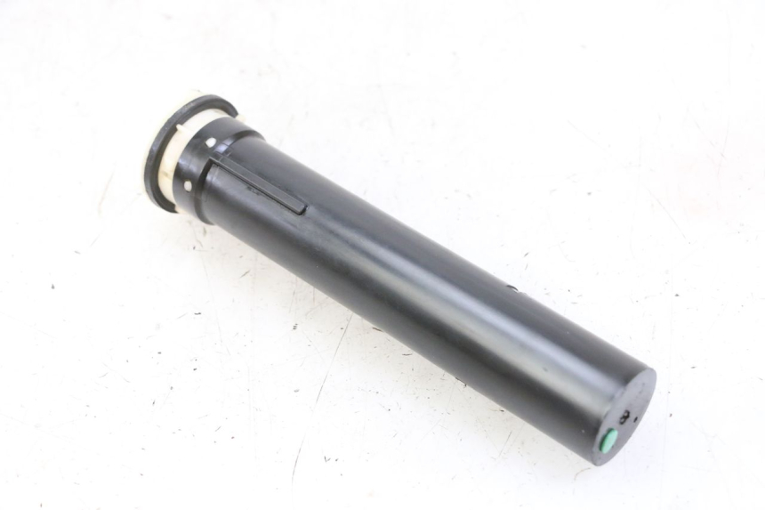 photo de MEDIDOR DE COMBUSTÍVEL DO TANQUE PIAGGIO VESPA GRANTURISMO 200 (2004 - 2005) - Vista geral