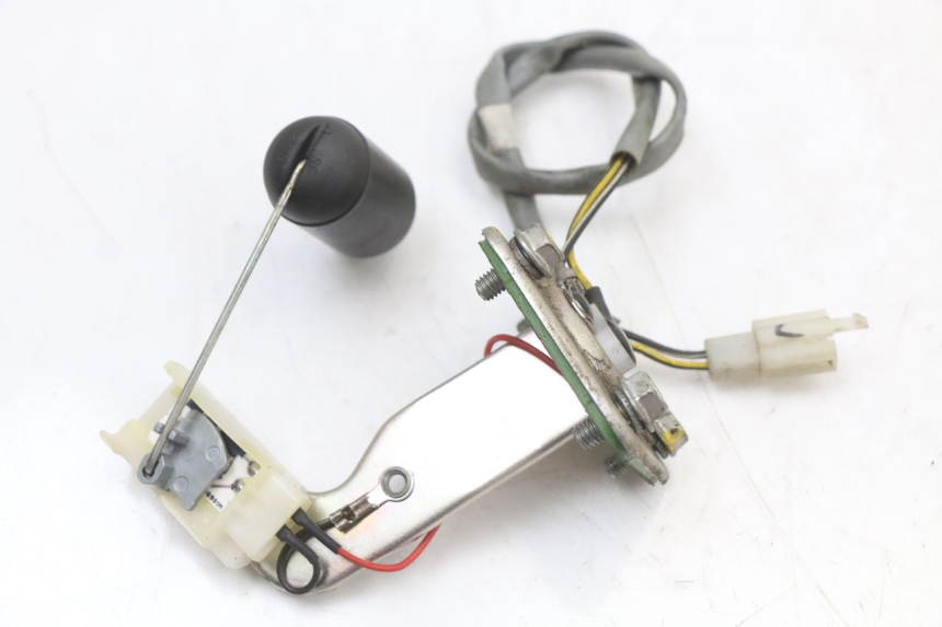 photo de MEDIDOR DE COMBUSTÍVEL DO TANQUE APRILIA SR 2T 50 (2018 - 2022) - Detalhe da peça