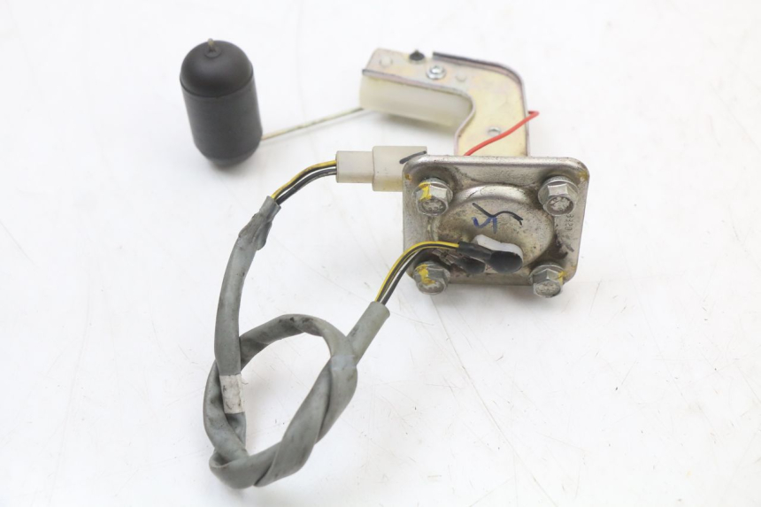 photo de MEDIDOR DE COMBUSTÍVEL DO TANQUE APRILIA SR 2T 50 (2018 - 2022) - Zoom do estado de desgaste