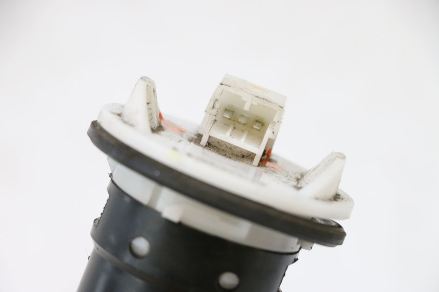 photo de MEDIDOR DE COMBUSTÍVEL DO TANQUE APRILIA SR MOTARD 50 (2012 - 2018) - Zoom do estado de desgaste