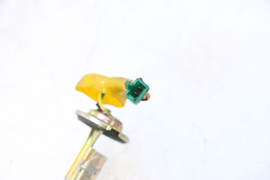 photo de MEDIDOR DE COMBUSTÍVEL DO TANQUE PEUGEOT TREKKER 50 (1995 - 2004) - Zoom do estado de desgaste