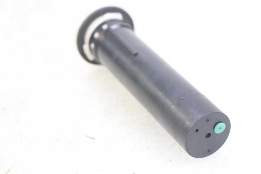 photo de MEDIDOR DE COMBUSTÍVEL DO TANQUE PIAGGIO VESPA LX 2T 50 (2005 - 2013) - Detalhe da peça