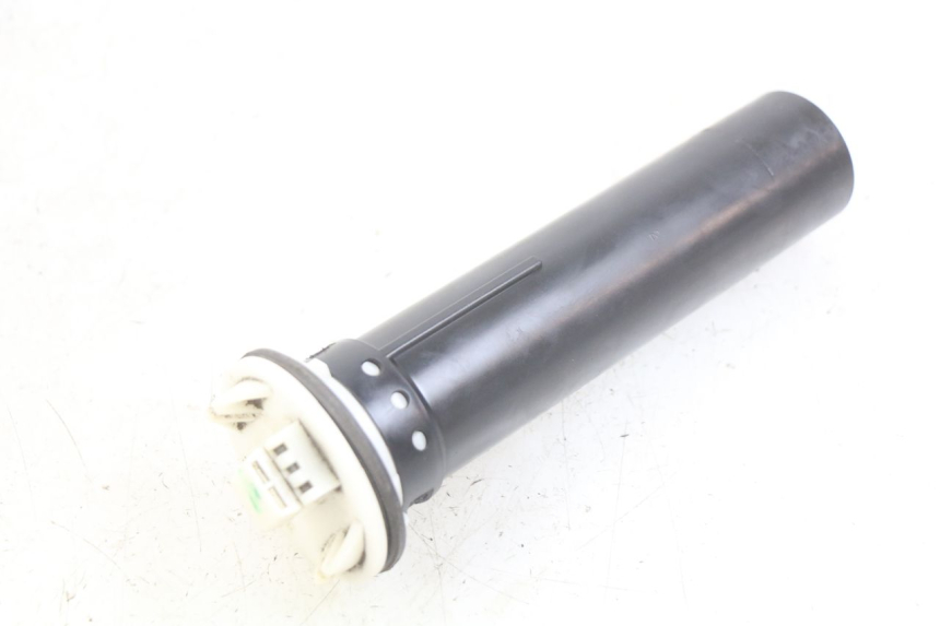photo de MEDIDOR DE COMBUSTÍVEL DO TANQUE PIAGGIO VESPA LX 2T 50 (2005 - 2013) - Zoom do estado de desgaste