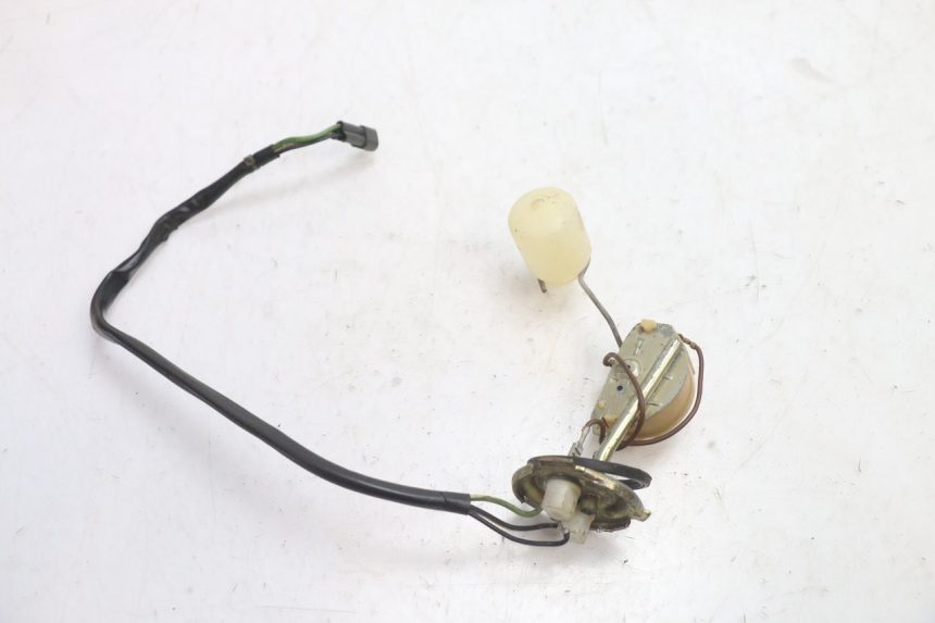 photo de MEDIDOR DO TANQUE DE COMBUSTÍVEL PIAGGIO VESPA PK FL 2T 50 (1990 - 1996) - Zoom do estado de desgaste