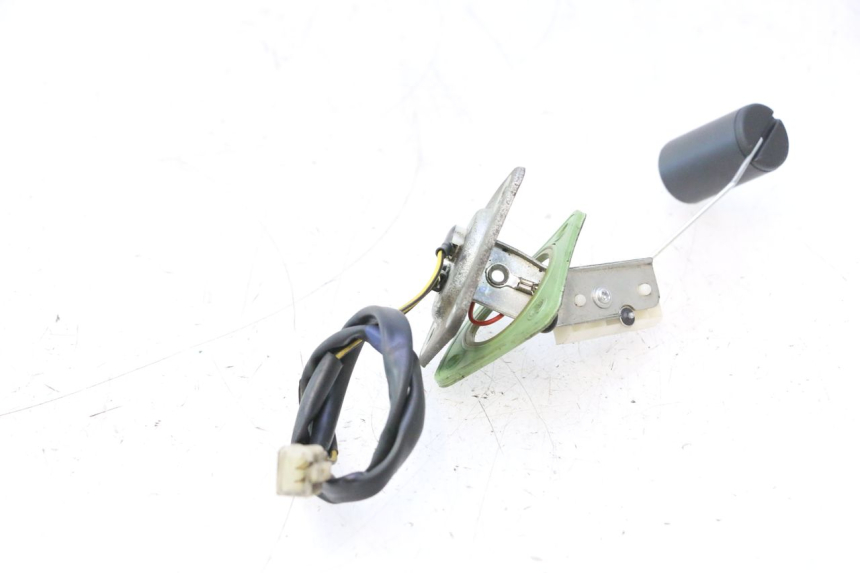 photo de MEDIDOR DE COMBUSTÍVEL DO TANQUE PIAGGIO VESPA PRIMAVERA 2T 50 (2013 - 2018) - Detalhe da peça