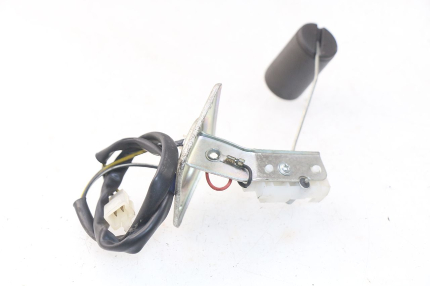 photo de MEDIDOR DE COMBUSTÍVEL DO TANQUE PIAGGIO VESPA SPRINT 2T 50 (2014 - 2018) - Detalhe da peça