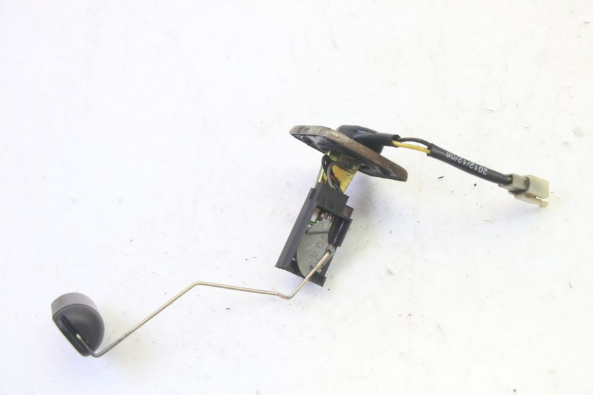photo de MEDIDOR DE COMBUSTÍVEL DO TANQUE PEUGEOT VIVACITY NEW 4T 50 (2008 - 2017) - Zoom do estado de desgaste
