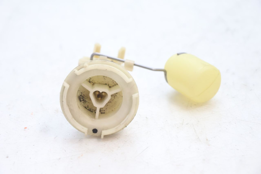 photo de MEDIDOR DE COMBUSTÍVEL DO TANQUE PEUGEOT VIVACITY 50 (1998 - 2003) - Zoom do estado de desgaste