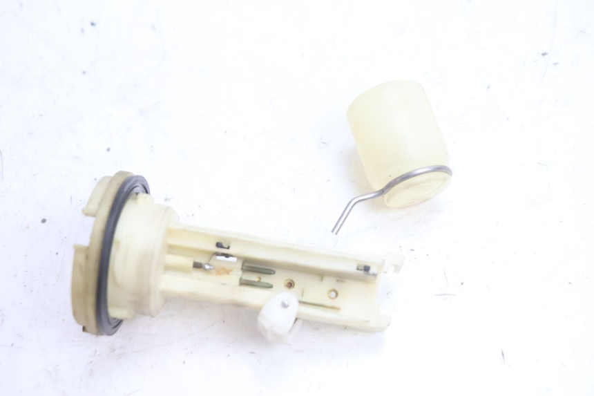 photo de MEDIDOR DE COMBUSTÍVEL DO TANQUE PEUGEOT VIVACITY 100 (1999 - 2008) - Detalhe da peça
