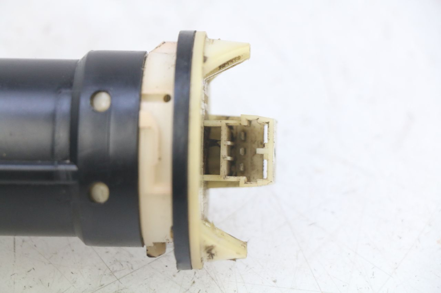 photo de MEDIDOR DE COMBUSTÍVEL DO TANQUE PIAGGIO X9 EVOLUTION 125 (2003 - 2007) - Zoom do estado de desgaste