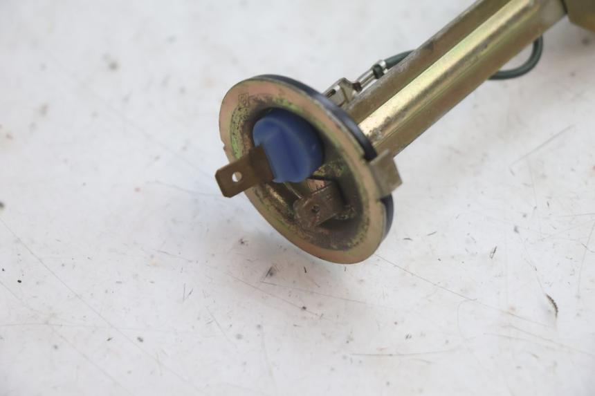 photo de MEDIDOR DE COMBUSTÍVEL DO TANQUE YAMAHA YP MAJESTY 125 (2002 - 2006) - Vista geral