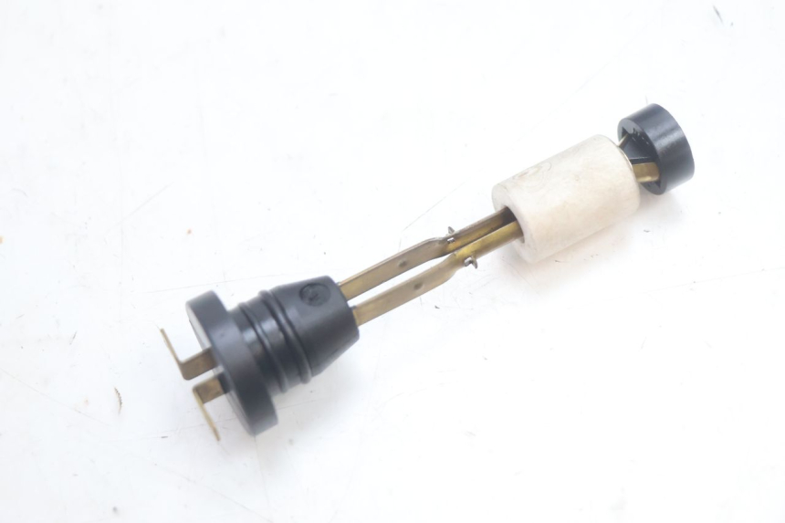 photo de MEDIDOR DE RESERVATÓRIO DE ÓLEO YAMAHA SLIDER 50 (1999 - 2004) - Detalhe da peça