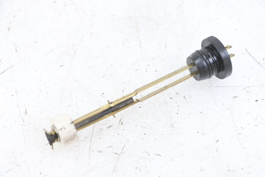 photo de MEDIDOR DO RESERVATÓRIO DE ÓLEO PEUGEOT SPEEDFIGHT 2 LC 50 (2000 - 2009) - Detalhe da peça