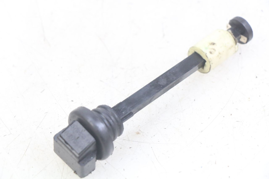 photo de MEDIDOR DO RESERVATÓRIO DE ÓLEO PIAGGIO ZIP 2T 50 (2009 - 2019) - Ampliação técnica