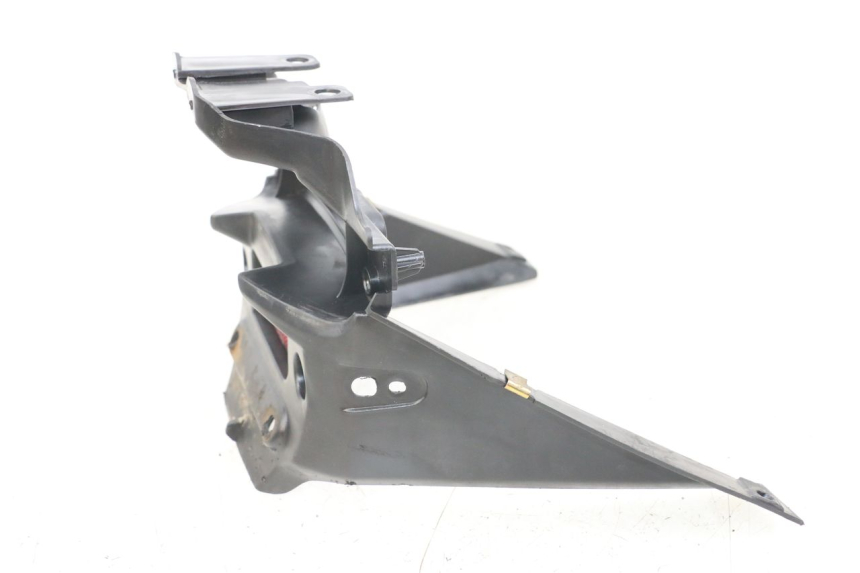 photo de JUNÇÃO DO CARENAGEM TRASEIRO KYMCO AGILITY 4T 50 (2005 - 2018) - Outro ângulo de visão