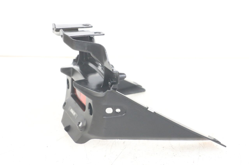 photo de JUNÇÃO DO CARENAGEM TRASEIRO KYMCO AGILITY 4T 50 (2018 - 2022) - Outro ângulo de visão