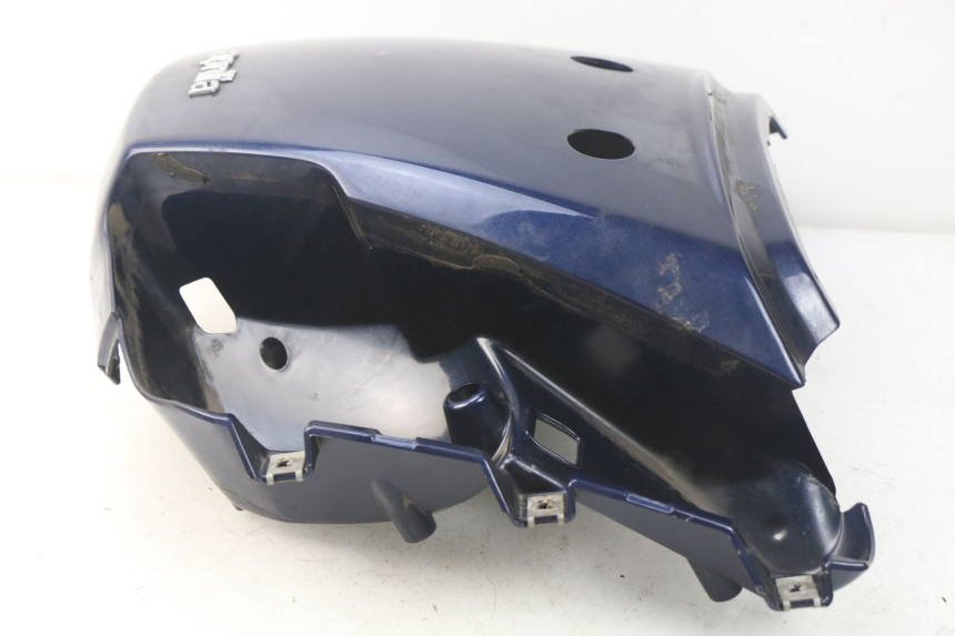 photo de JUNÇÃO DO CARENAGEM TRASEIRO APRILIA ATLANTIC 125 (2003 - 2009) - Detalhe da peça