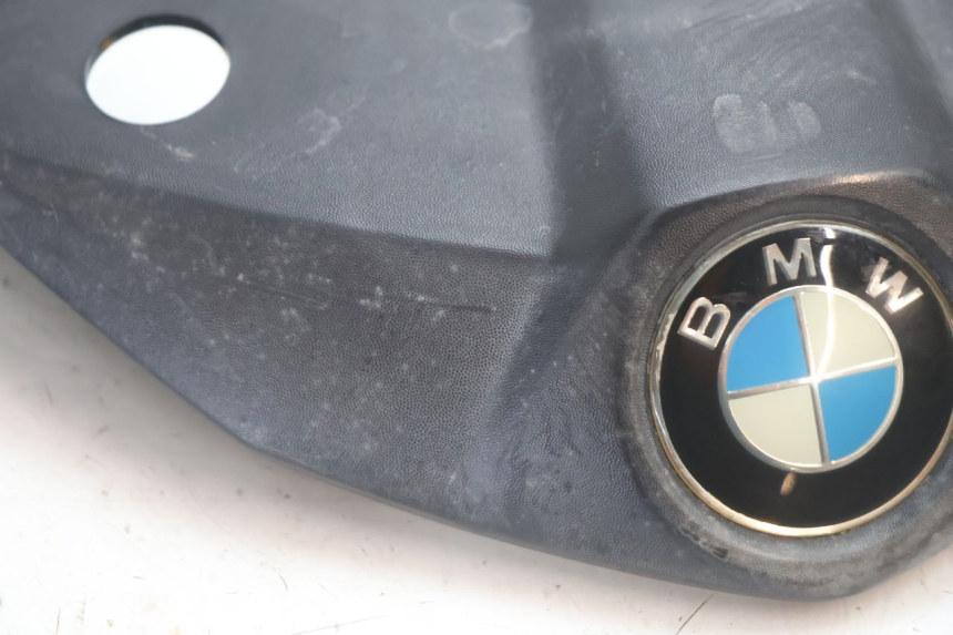 photo de JUNÇÃO DA CARENAGEM TRASEIRA BMW C SPORT 650 (2015 - 2021) - Outro ângulo de visão