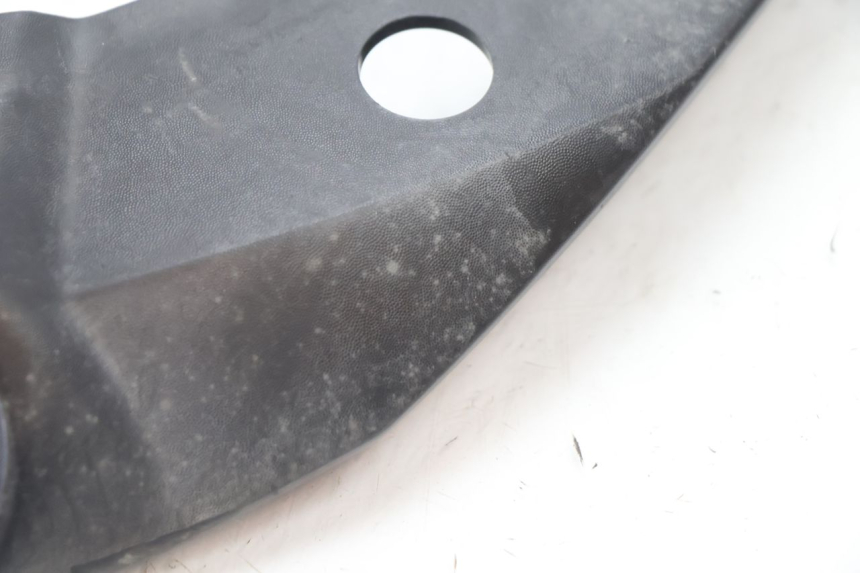 photo de JUNÇÃO DA CARENAGEM TRASEIRA BMW C SPORT 650 (2015 - 2021) - Ampliação técnica