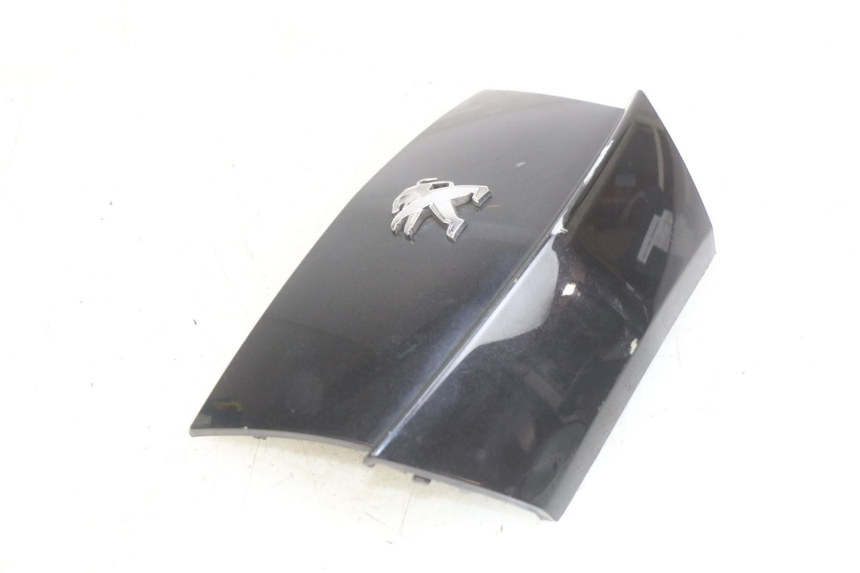 photo de JUNÇÃO DO CARENAGEM TRASEIRO PEUGEOT CITYSTAR 125 (2011 - 2017) - Outro ângulo de visão