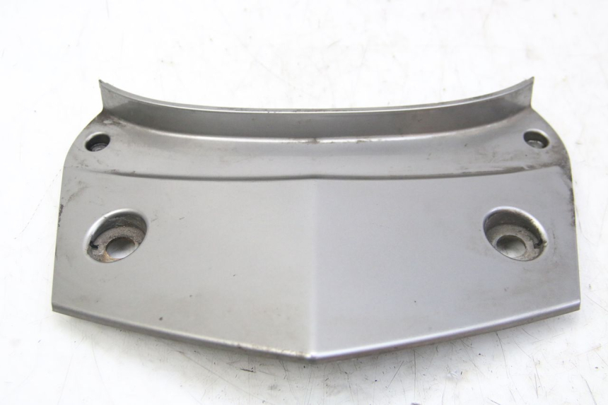 photo de JUNÇÃO DO CARENAGEM TRASEIRO KYMCO DINK STREET 125 (2009 - 2014) - Outro ângulo de visão