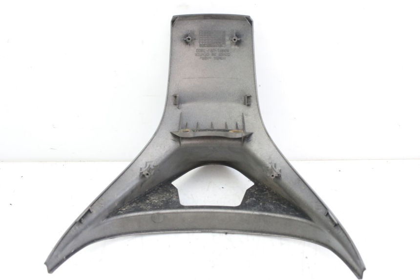 photo de JUNÇÃO DO CARENAGEM TRASEIRO HONDA FES S-WING SWING ABS 125 (2007 - 2015) - Detalhe da peça