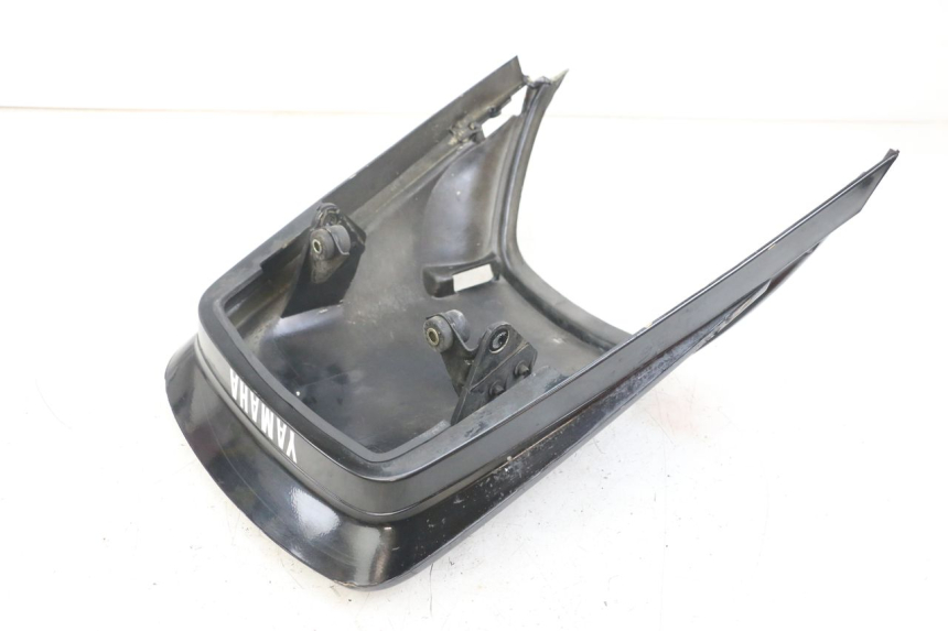 photo de JUNÇÃO DO CARENAGEM TRASEIRO YAMAHA FJ 3CX 1200 (1986 - 1996) - Ampliação técnica