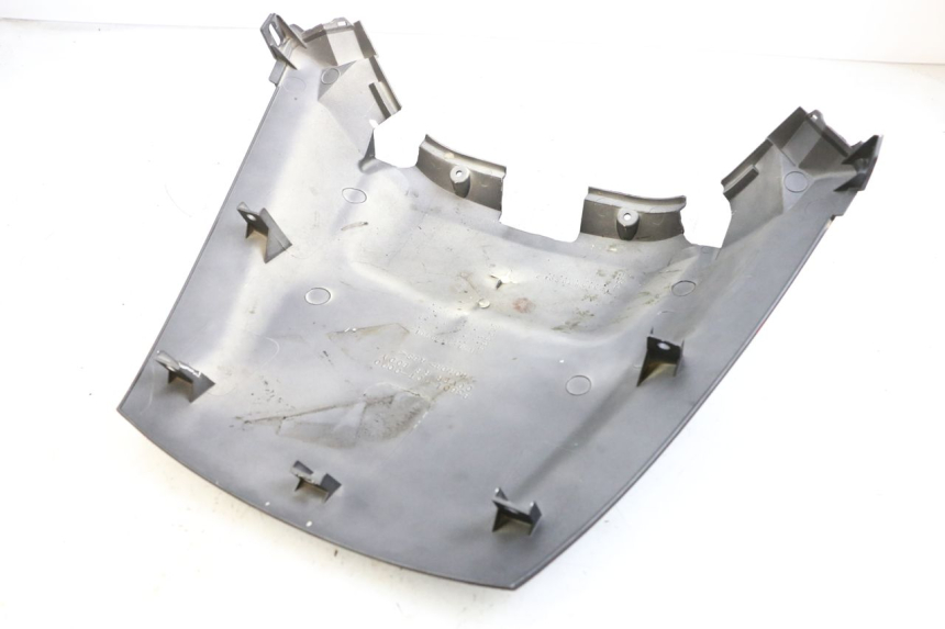 photo de JUNÇÃO DO CARENAGEM TRASEIRO HONDA FJS SILVER WING SILVERWING 400 (2005 - 2008) - Outro ângulo de visão