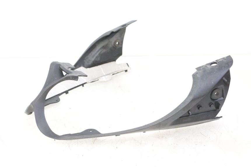 photo de JUNÇÃO DO CARENAGEM TRASEIRO YAMAHA FZ6 FAZER S2 600 (2007 - 2011) - Vista principal