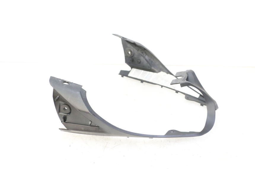 photo de JUNÇÃO DO CARENAGEM TRASEIRO YAMAHA FZ6 FAZER S2 600 (2007 - 2011) - Vista geral