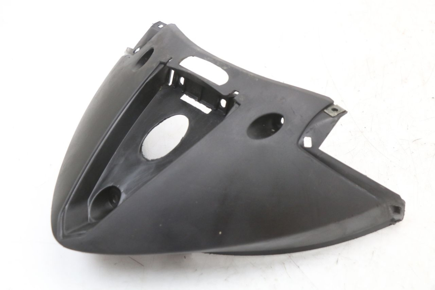 photo de JUNÇÃO DO CARENAGEM TRASEIRO TNT MOTOR GRIDO 2T 50 (2010 - 2019) - Detalhe da peça
