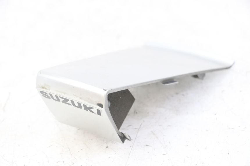 photo de JUNÇÃO DO CARENAGEM TRASEIRO SUZUKI GS GSE 500 (2001 - 2003) - Vista principal