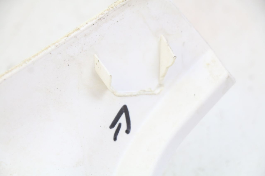 photo de JUNÇÃO DO CARENAGEM TRASEIRO JM MOTORS GT LINE 4T 50 (2021 - 2023) - Detalhe da peça