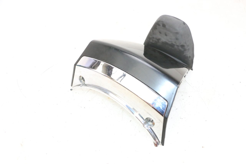 photo de JUNÇÃO DO CARENAGEM TRASEIRO JM MOTORS GTS 125 (2015 - 2019) - Pontos de fixação