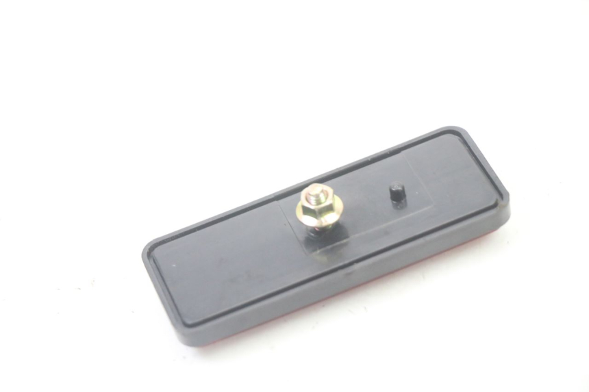 photo de JUNÇÃO DO CARENAGEM TRASEIRO INFERIOR KYMCO AGILITY 4T 50 (2005 - 2018) - Zoom do estado de desgaste