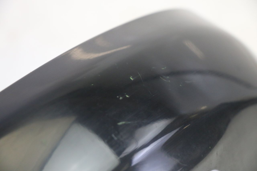 photo de JUNÇÃO DO CARENAGEM TRASEIRO INFERIOR SUZUKI BURGMAN 125 (2007 - 2014) - Outro ângulo de visão
