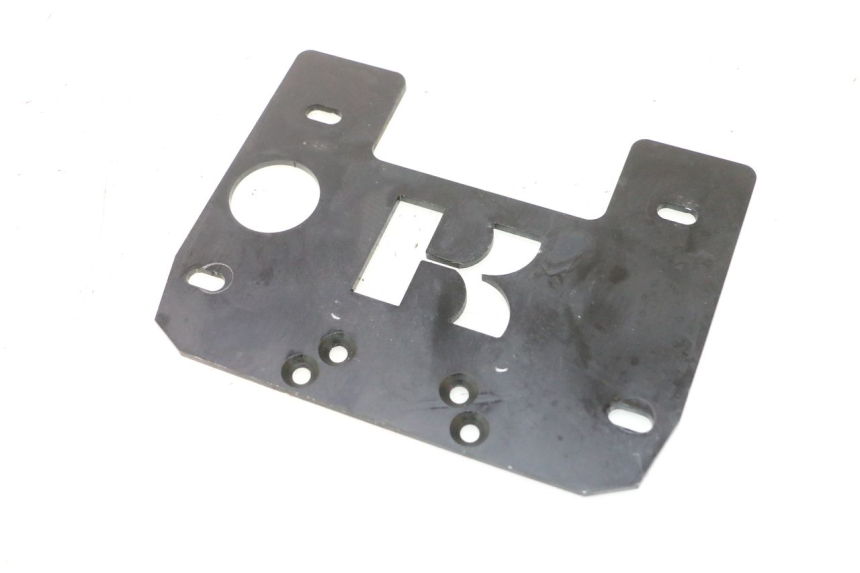 photo de JUNÇÃO INFERIOR DA CARENAGEM TRASEIRA KAWASAKI ER-6 ER6 N 650 (2005 - 2009) - Vista principal