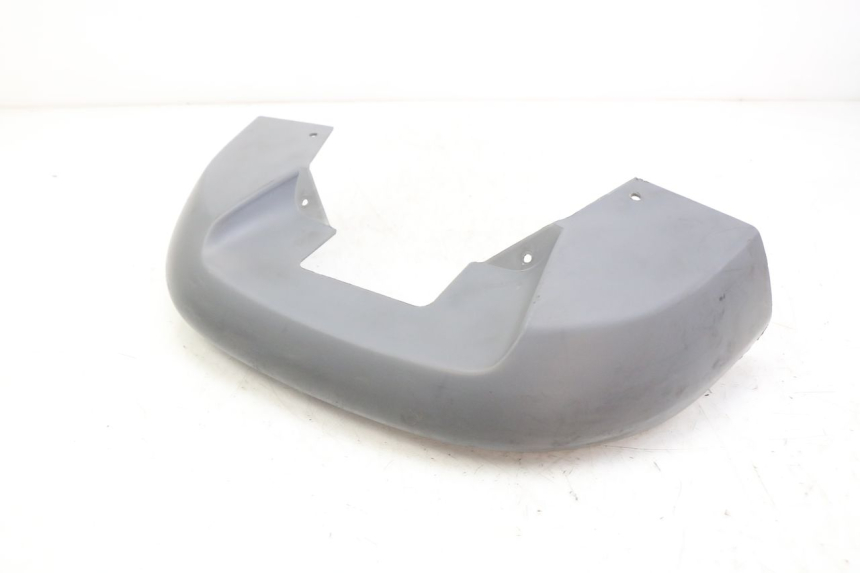 photo de JUNÇÃO DO CARENAGEM TRASEIRO INFERIOR HONDA FES PANTHEON 2T 125 (1998 - 2002) - Detalhe da peça