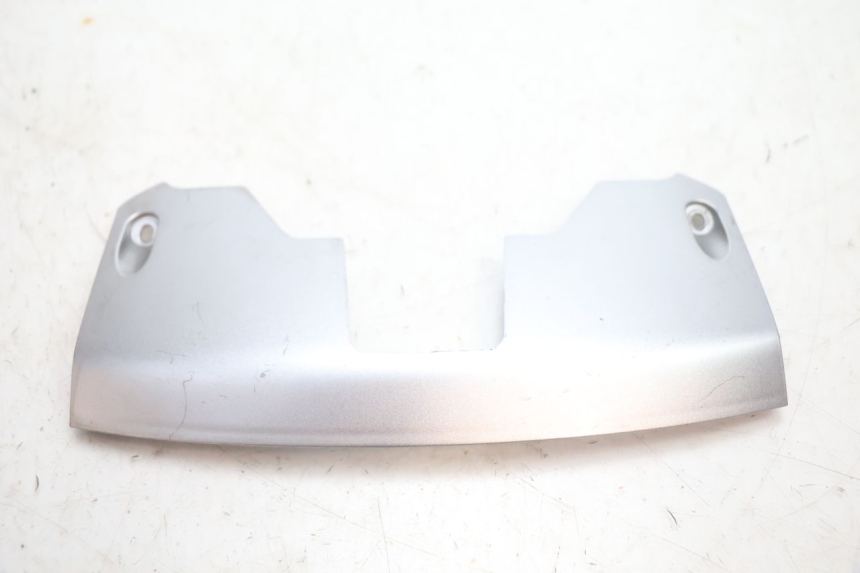 photo de JUNÇÃO DO CARENAGEM TRASEIRO INFERIOR HONDA FJS SILVER WING SILVERWING 400 (2005 - 2008) - Detalhe da peça
