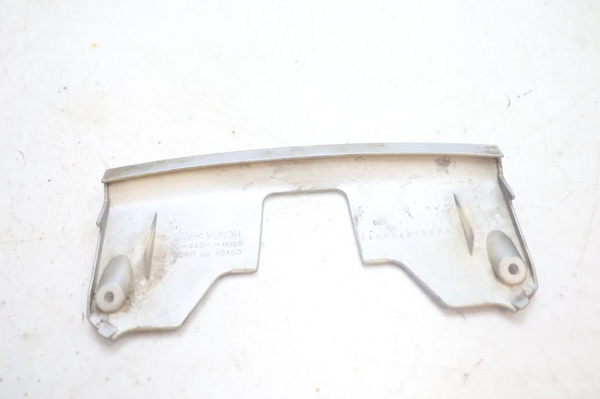 photo de JUNÇÃO DO CARENAGEM TRASEIRO INFERIOR HONDA FJS SILVER WING SILVERWING 400 (2005 - 2008) - Ampliação técnica