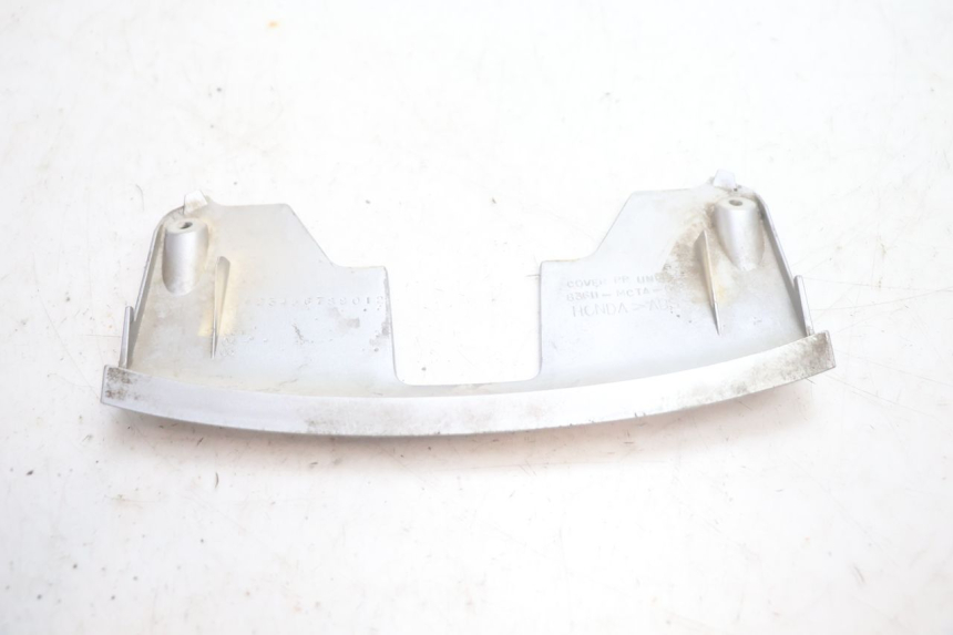 photo de JUNÇÃO DO CARENAGEM TRASEIRO INFERIOR HONDA FJS SILVER WING SILVERWING 400 (2005 - 2008) - Vista geral
