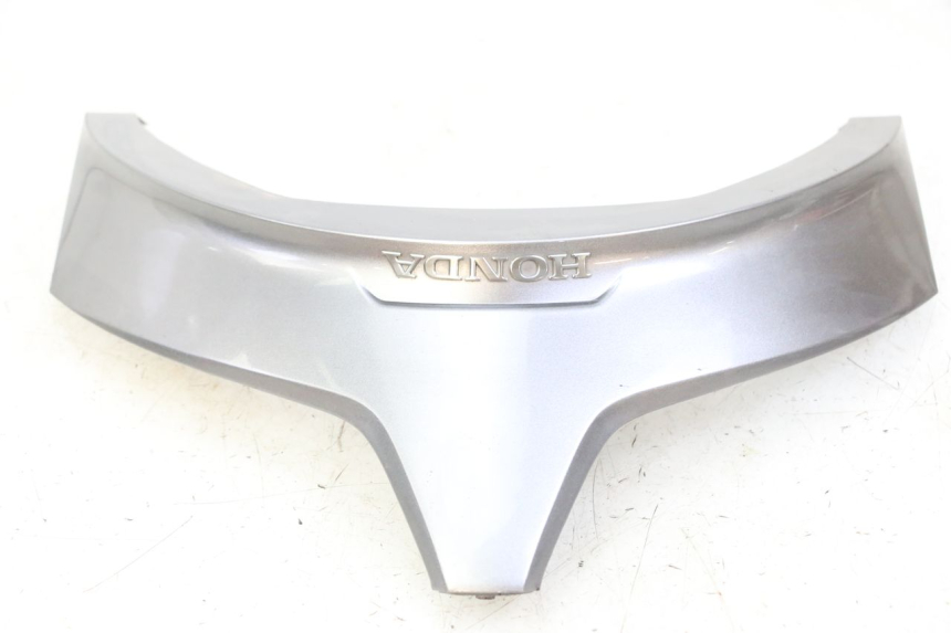 photo de JUNÇÃO DO CARENAGEM TRASEIRO INFERIOR HONDA FORZA ABS 300 (2013 - 2017) - Pontos de fixação