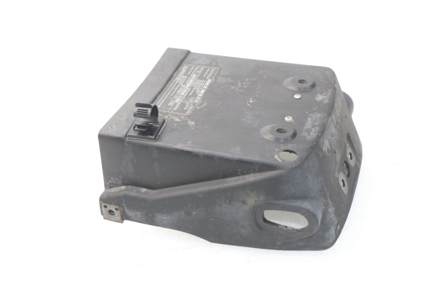 photo de JUNÇÃO DO CARENAGEM TRASEIRO INFERIOR KAWASAKI GPZ S 500 (1994 - 2005) - Vista principal