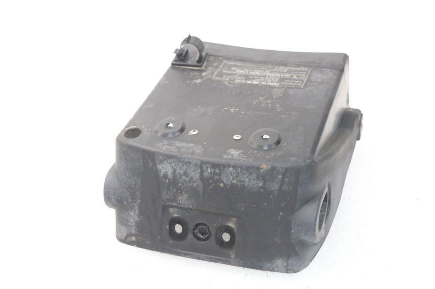 photo de JUNÇÃO DO CARENAGEM TRASEIRO INFERIOR KAWASAKI GPZ S 500 (1994 - 2005) - Zoom do estado de desgaste