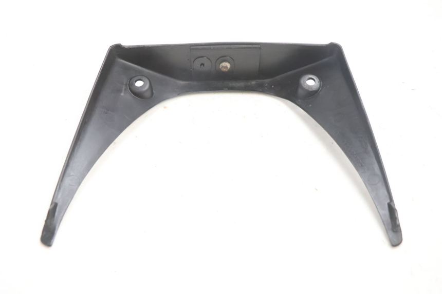 photo de JUNÇÃO INFERIOR DA CARENAGEM TRASEIRA SUZUKI GSX F GSXF 750 (1988 - 1998) - Zoom do estado de desgaste
