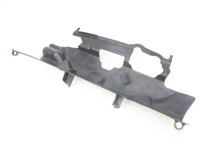 photo de JUNÇÃO DO CARENAGEM TRASEIRO INFERIOR SUZUKI GSX-R GSXR 750 (2011 - 2016) - Vista principal